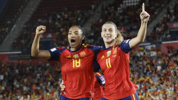 España pone la directa hacia el Mundial de Brasil