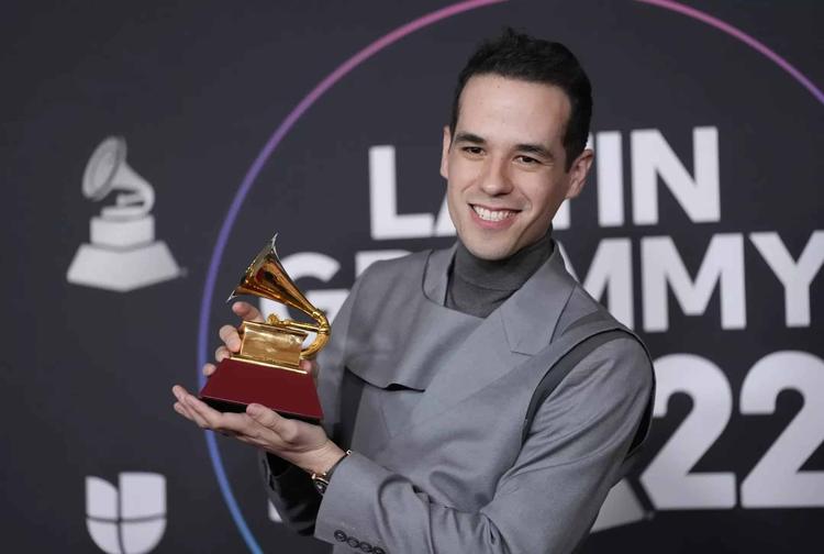 ¿Quién es Edgar Barrera y por qué tiene 13 nominaciones en los Latin Grammy 2023?