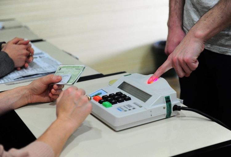 Mutirão da biometria busca regularizar situação de 5 mil eleitores em Farroupilha