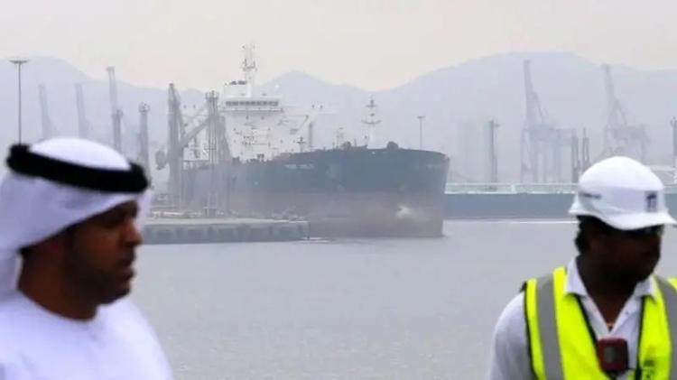 A saída dos Emirados Árabes da Opep: os impactos no petróleo e os efeitos para Trump - O Assunto #1709