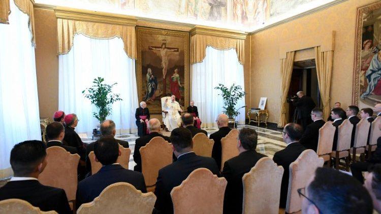 Audiência do Papa Francisco à Comunidade do Seminário Maior Interdiocesano de Santiago de Compostela (Vatican Media)