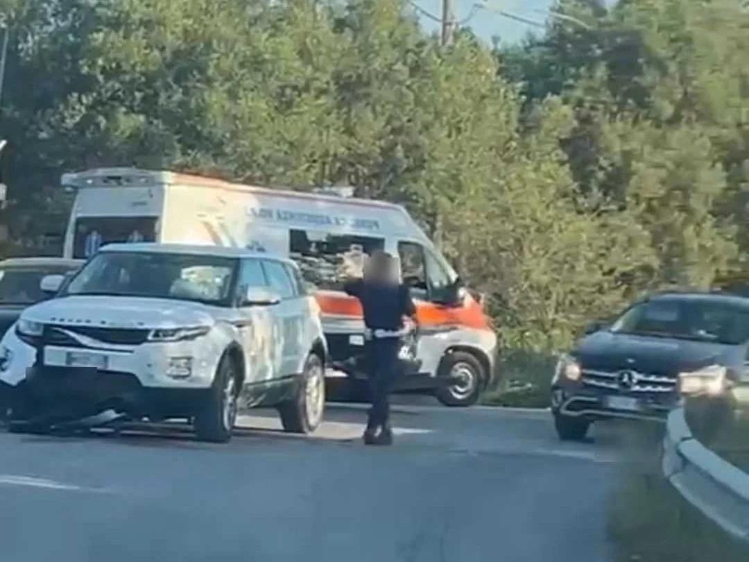 Incidente a Eboli sulla SP 412: scontro tra due auto in località San Miele