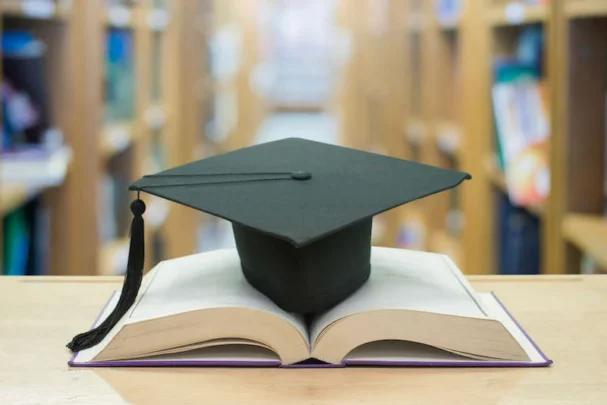 رسوم الدكتوراه.. نقابة: الجامعة العمومية ليست مقاولة والتعليم ليس سلعة