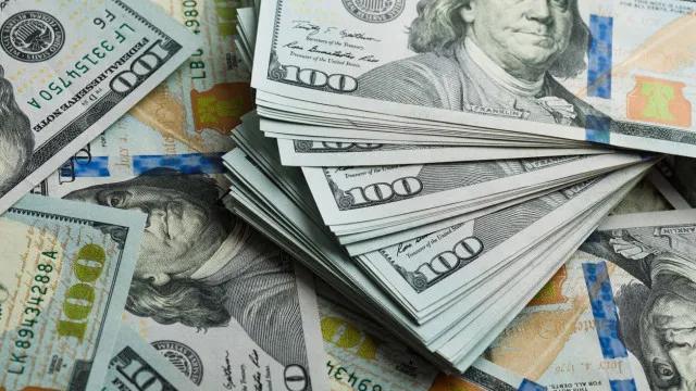 Dólar no fim de 2026 segue em R$ 5,25 e no fim de 2027, calcula Focus