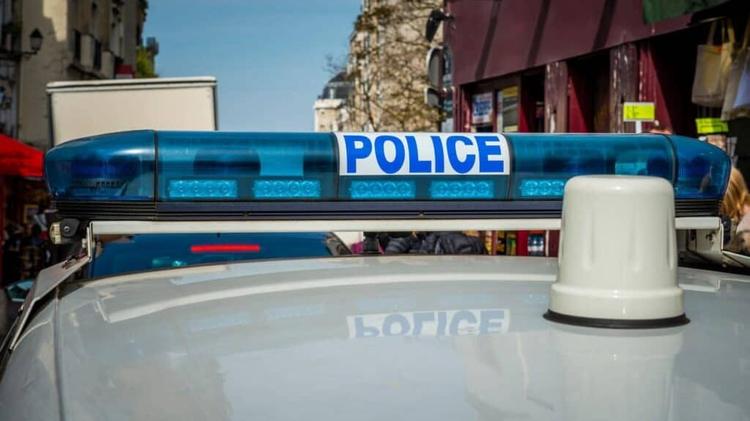 Montpellier : poursuivi par la police, il jette un sac rempli de drogue par la fenêtre