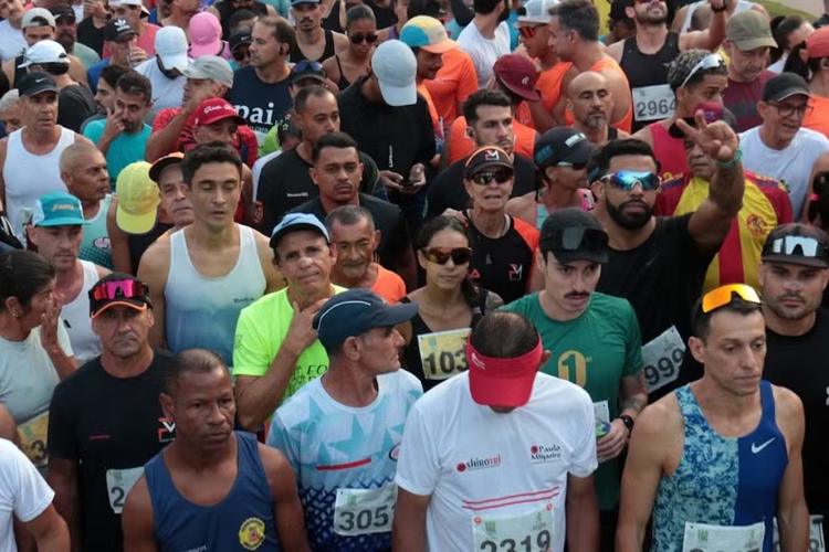 Corrida interdita ruas e altera linhas de ônibus em Santos no domingo; confira rotas alternativas