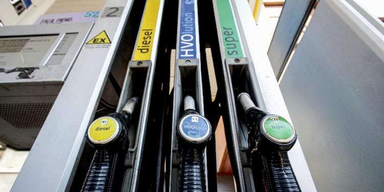 Carburanti, verso aiuti mirati su reddito e Isee: chi potrebbe beneficiarne