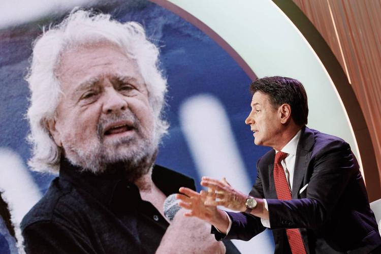 E il comico lavora per riprendersi il M5s. "Secondo le sentenze suoi nome e simbolo"