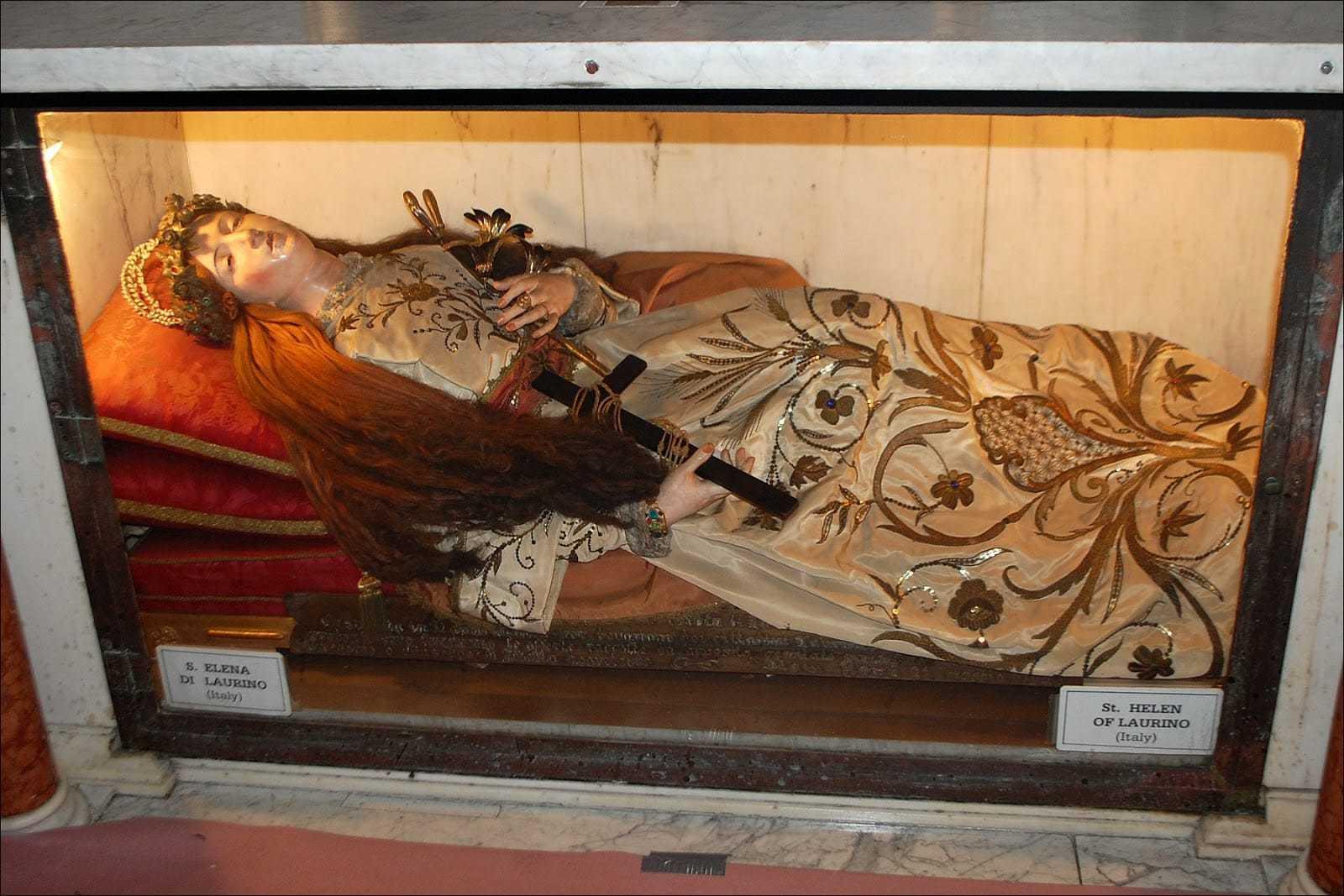 18 Agosto: festa per Sant’Elena di Laurino: storia, miracoli e devozione nel Cilento