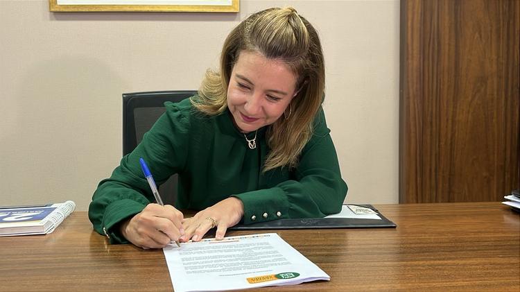 Justiça inicia investigação contra  prefeita de Várzea Grande (MT) por suspeita de 'religações fantasmas' no DAE