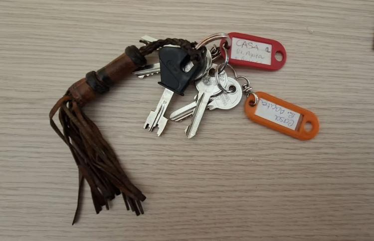 Comunichiamo che è stato trovato  un mazzo di chiavi. Chi lo riconosce può ritirarlo presso il Comando di Polizia Locale...