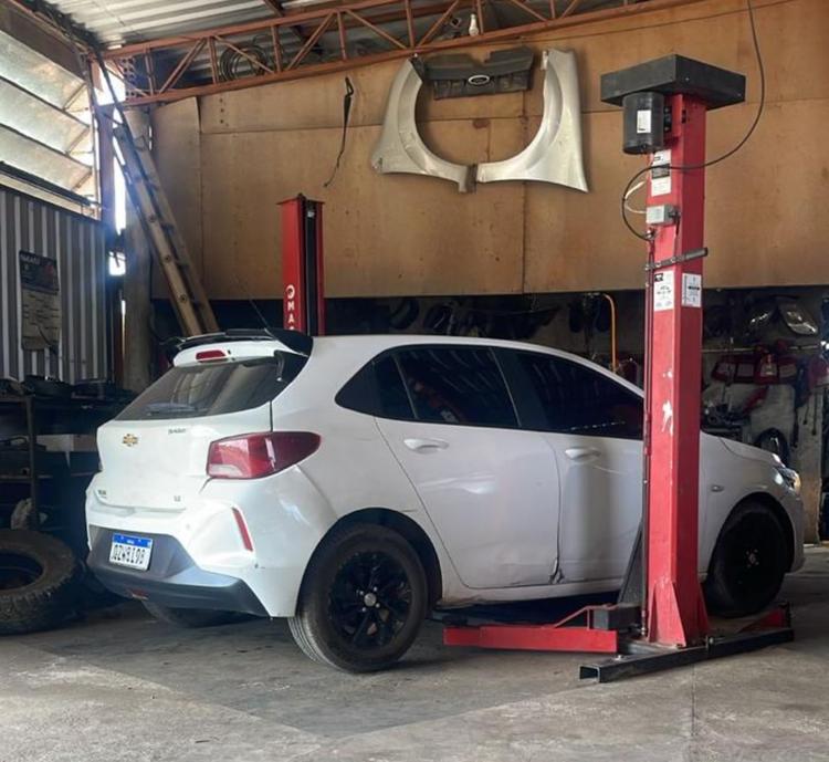 Carro de PM encontrado após ser furtado foi negociado entre diferentes pessoas, diz polícia