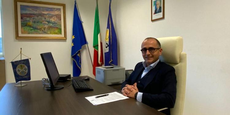 Calabria, De Caprio lancia il "Patto etico per il lavoro stagionale": incentivi contro caporalato e lavoro nero