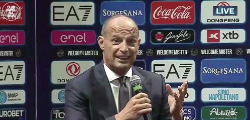 Allegri a Napoli: la presentazione al teatro San Carlo infiamma i tifosi
