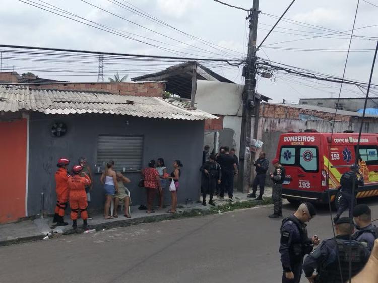 Pai mantém filho refém dentro de casa e mobiliza polícia na Zona Norte de Manaus