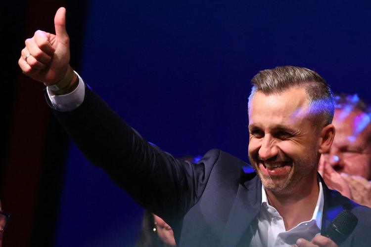 Extrema direita AfD conquista vitória histórica em eleição regional alemã