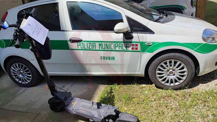 favria sequestro monopattino