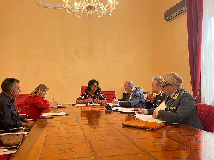 Salento, Ferragosto sicuro: vertice in Prefettura, controlli rafforzati nelle località turistiche
