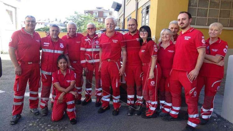 cuorgnè defibrillatore croce rossa