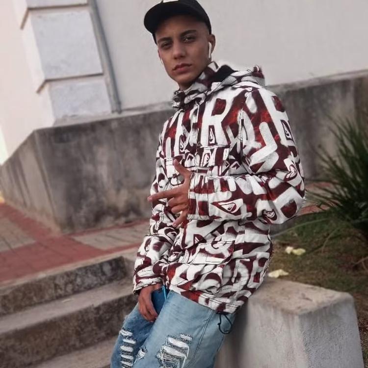 Jovem que morreu em madeireira trabalhava sem registro há 2 meses, diz ex-companheira