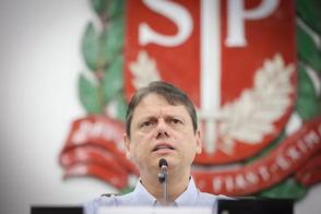 Tarcísio defende ação da PM em retirada de estudantes da reitoria da USP