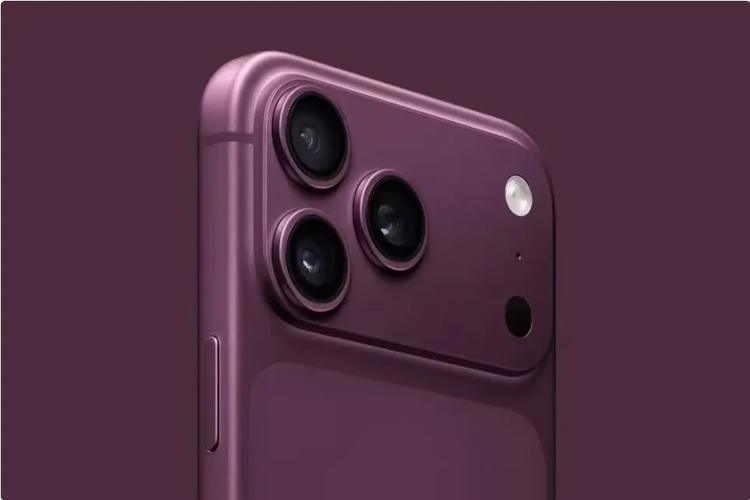 iPhone 18 Pro : Une photo des modules photo révèle les futures couleurs
