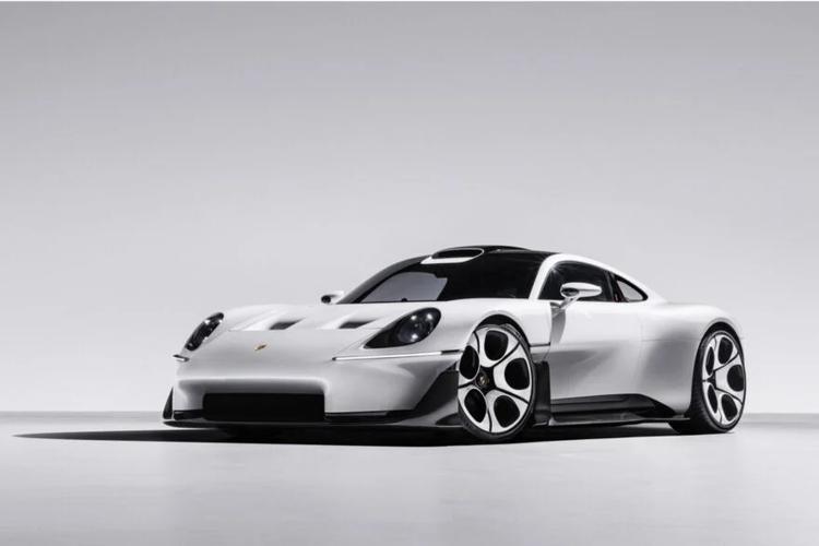 Porsche dévoile le concept Mission S&nbsp;: une supercar thermique qui rend hommage aux monstres les plus mythiques de la marque