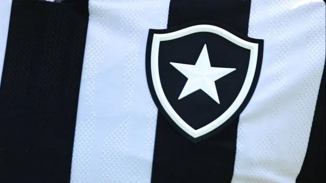 Fifa encerra transfer ban do Botafogo no caso Almada, e clube tem 5 punições