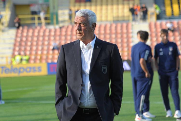 Morto Evaristo Beccalossi. La bandiera dell'Inter aveva 69 anni