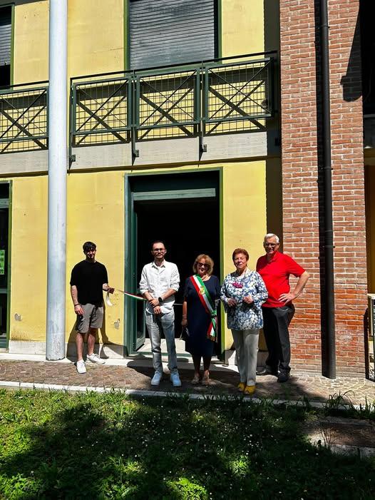 📚✨Taglio del nastro per la nuova Aula Studio presso l'Associazione Anziani 📜🤝 Si è tenuta sabato 30 maggio l'inaugura...