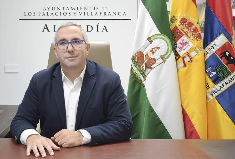 El alcalde de Los Palacios al PP de Sevilla: «que se dejen de fotos y se dediquen a trabajar para aprobar cuanto antes las ayudas»