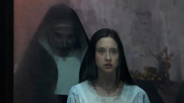 Criaturas monstruosas que foram vividas por atrizes lindas