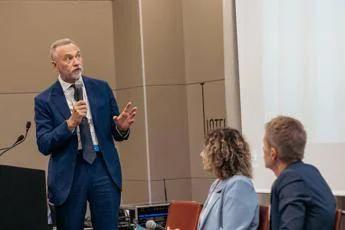 Sanità, Cappellacci (Affari sociali): "Dobbiamo spingerci verso il prima, prevenzione e diagnosi precoce"