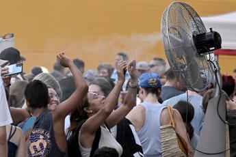 L'afa stringe la morsa sull'Italia, oggi 5 città in massima allerta caldo