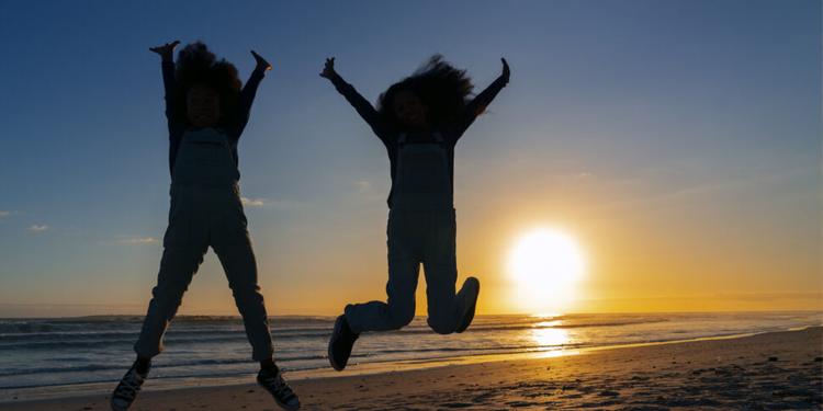 Meteo, previsioni 25 aprile: rischio temporali al Nord, sole su Calabria e Sicilia