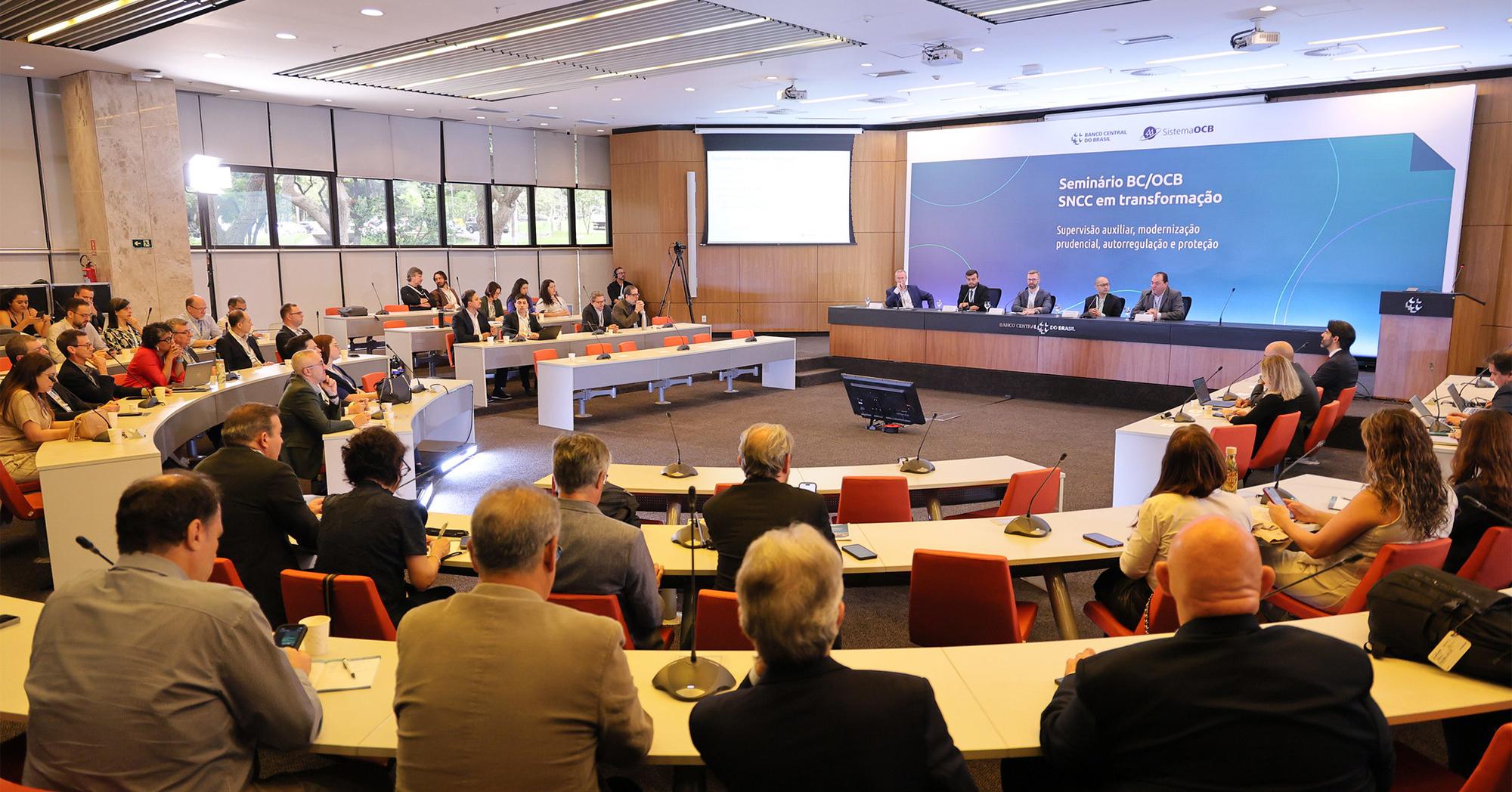 Encontro entre Sistema OCB e BC marca novo avanço do crédito cooperativo no país