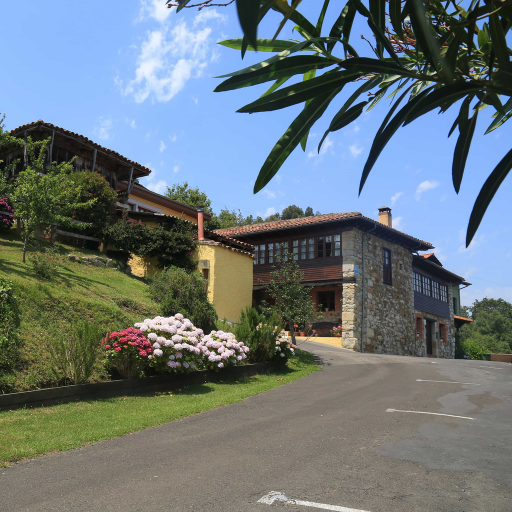 Hotel La Llosona in Ardines, Spain